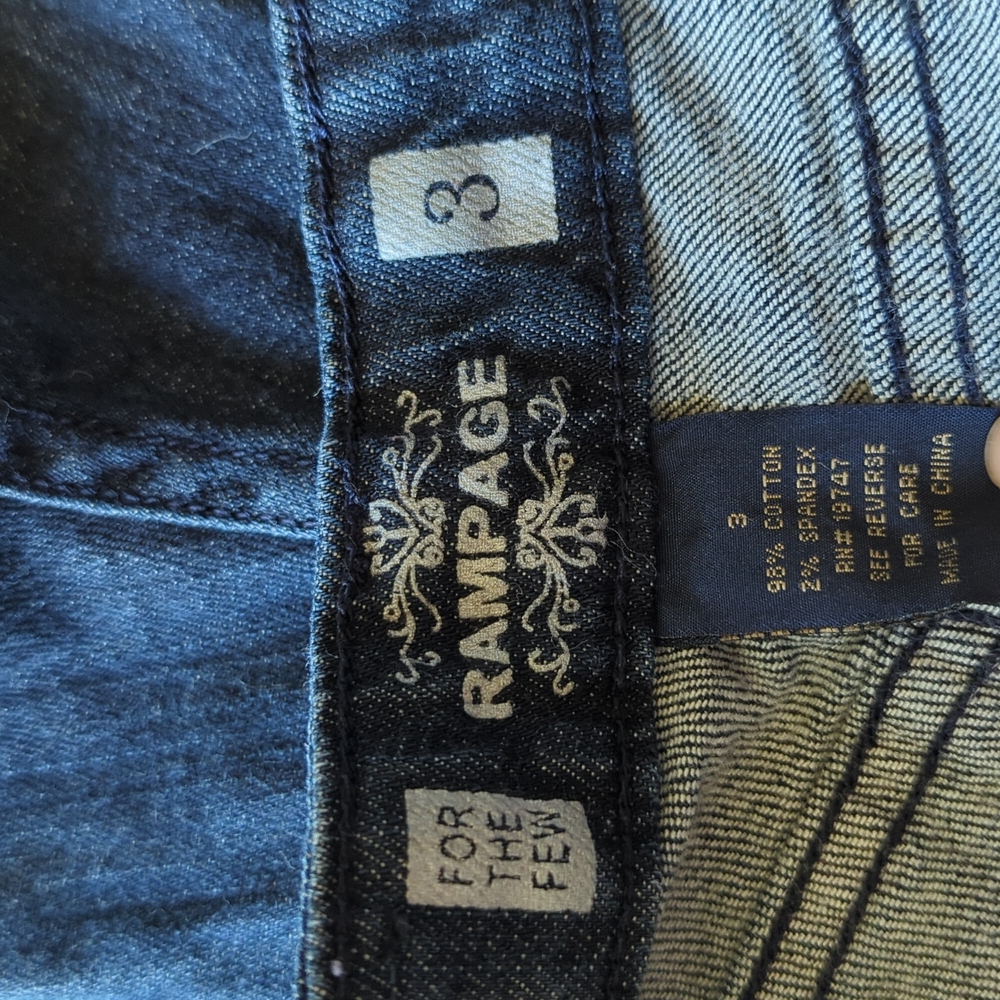 NWOT Rampage Rhinestone Jeans with Rips - Picture 8 of 8